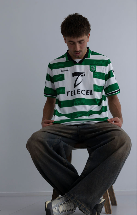 Sporting Lisbon 1999/2000 Home Kit