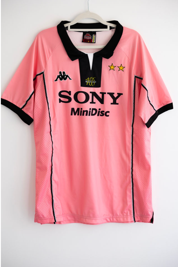 Juventus 1997/98 Away Shirt